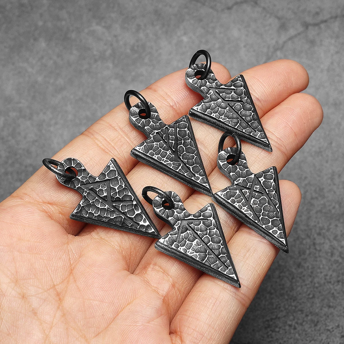 Sculpt Rings™ Viking Rune Arrowhead Pendant – 316L Stainless Steel Norse Necklace