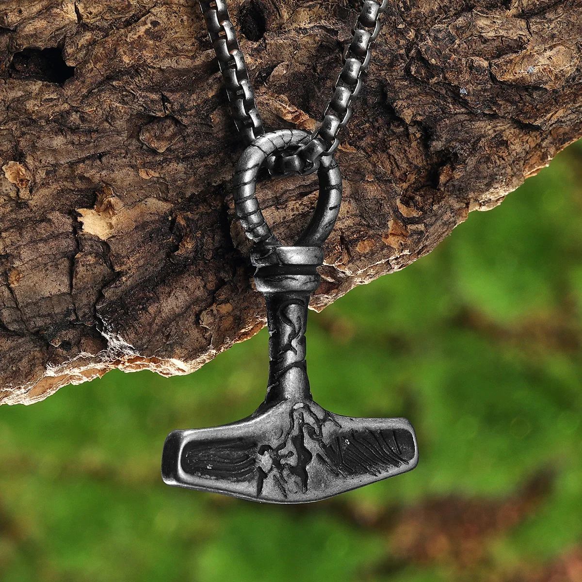 Sculpt Rings™ Retro Textured Thor’s Hammer Pendant – 316L Stainless Steel Viking Mjölnir Necklace