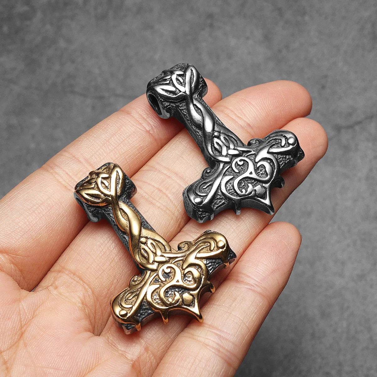 Sculpt Rings™ Viking Carved Thor's Hammer Necklace – 316L Stainless Steel Pendant