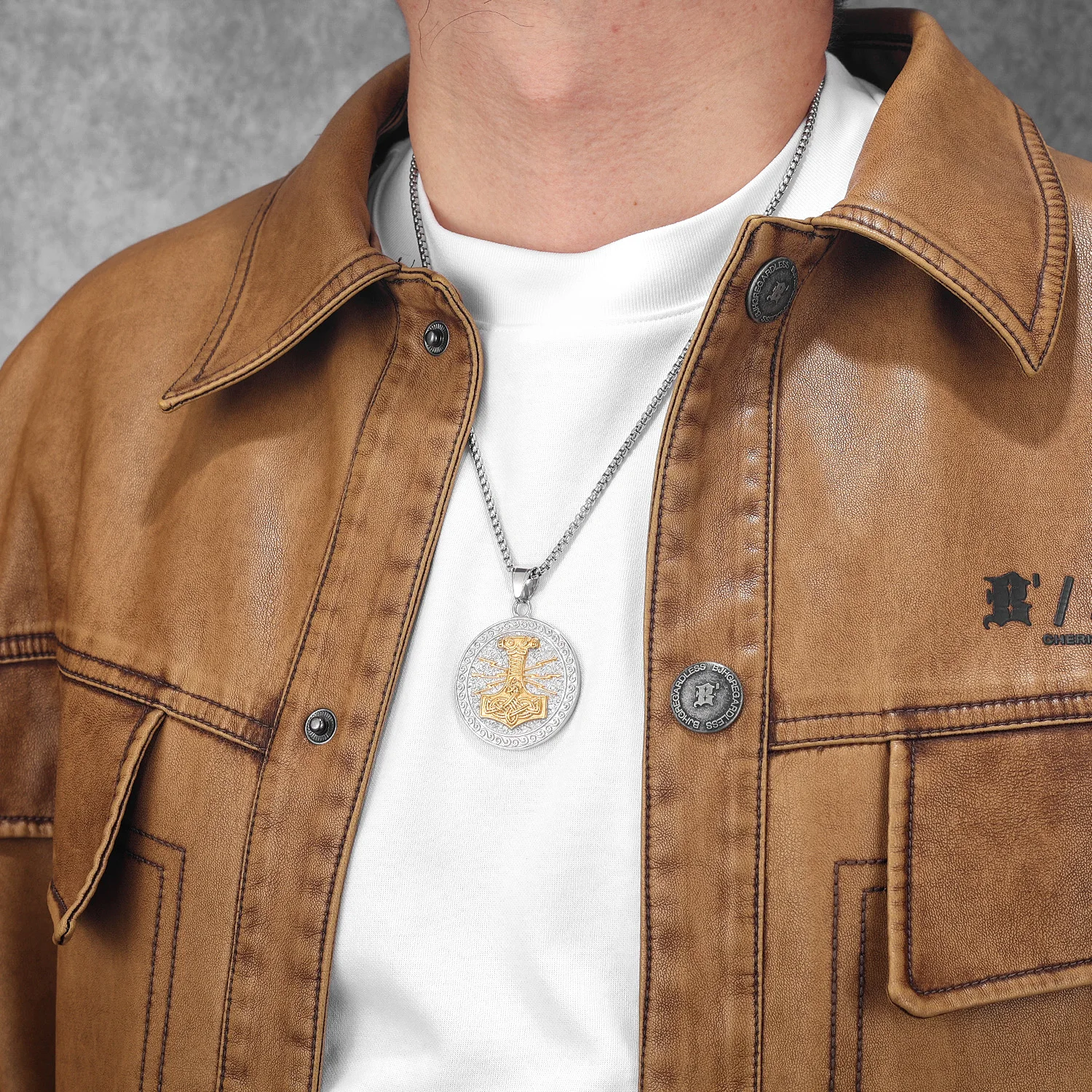 Sculpt Rings™ Gold-Plated Round Thor’s Hammer Pendant – 316L Stainless Steel Viking Necklace