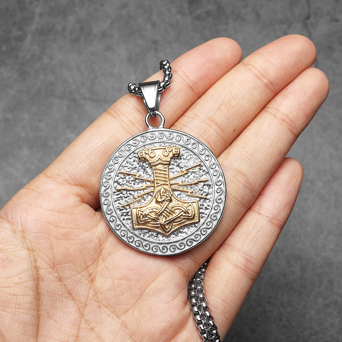 Sculpt Rings™ Gold-Plated Round Thor’s Hammer Pendant – 316L Stainless Steel Viking Necklace