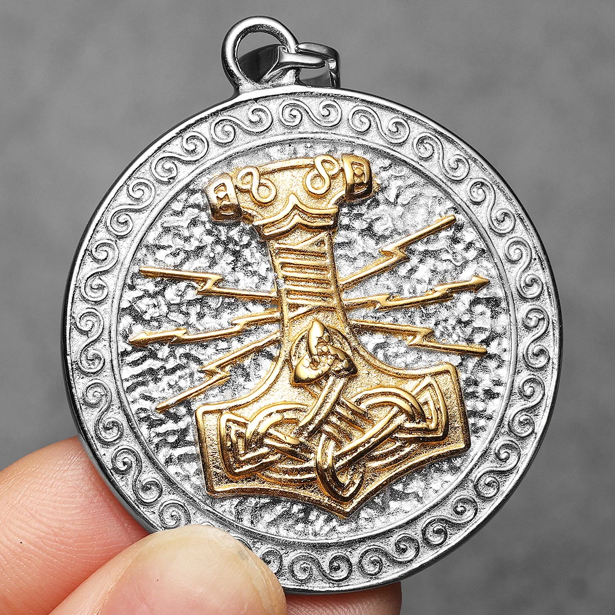 Sculpt Rings™ Gold-Plated Round Thor’s Hammer Pendant – 316L Stainless Steel Viking Necklace