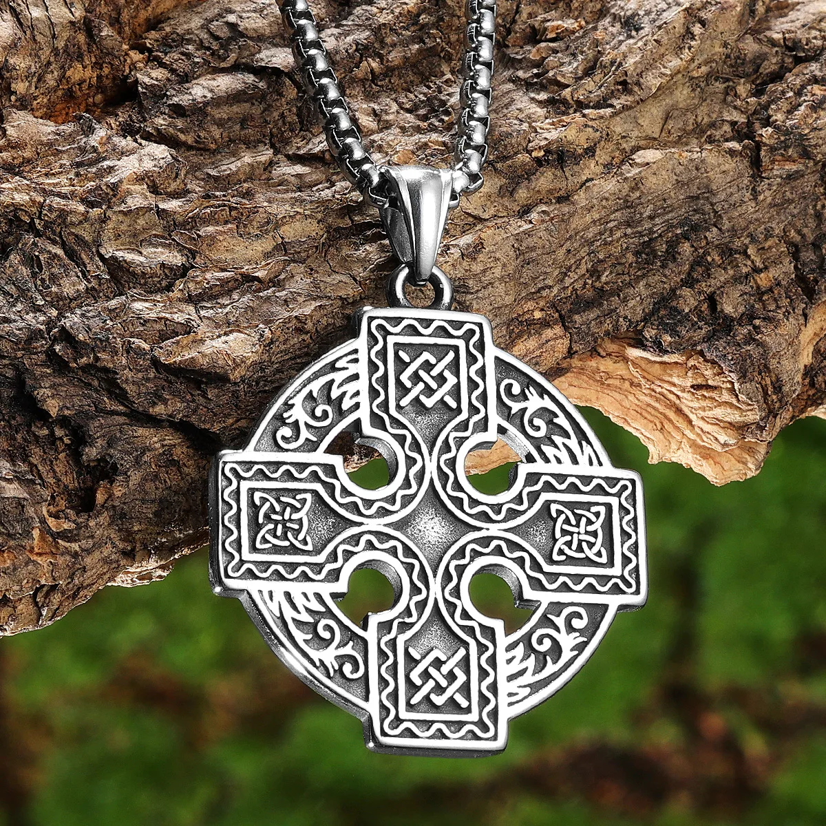 Viking Celtic Knot Cross Pendant – Norse Amulet by Sculpt Rings™ | 316L Stainless Steel
