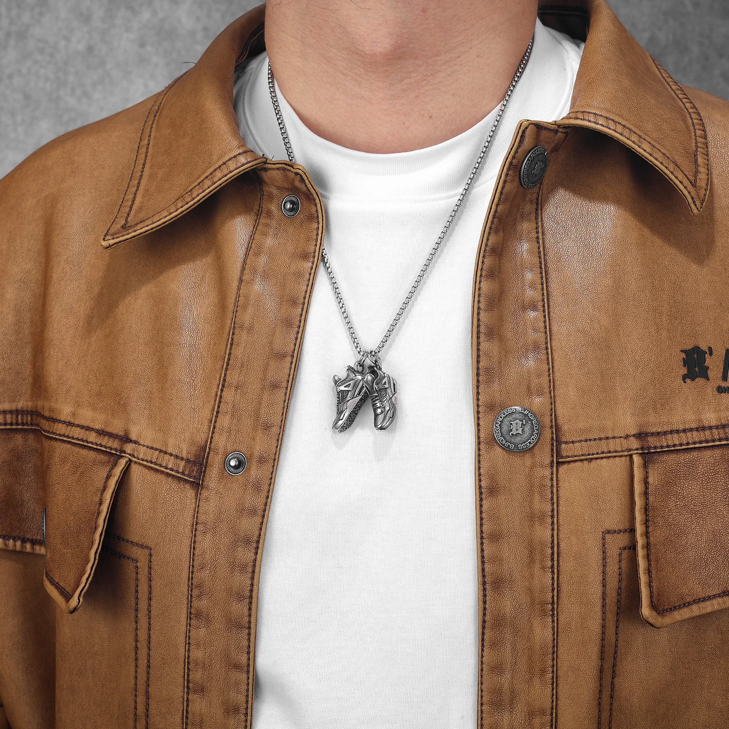 Sculpt Rings™ Retro Basketball Shoe Pendant Necklace – 316L Stainless Steel Streetwear Jewelry