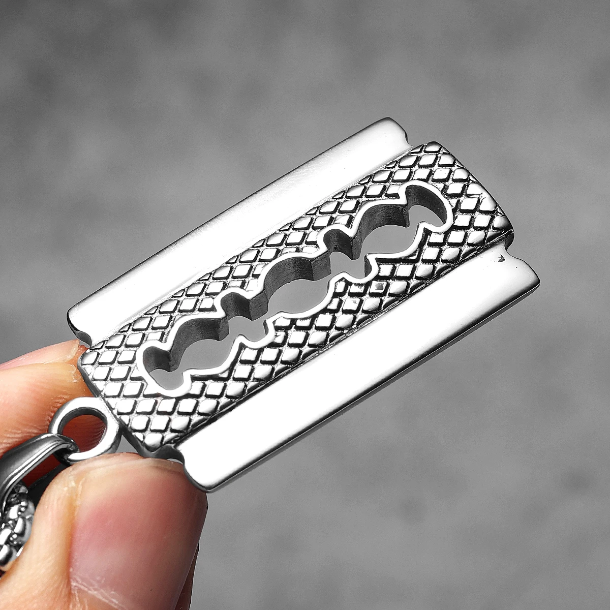 Sculpt Rings™ Razor Blade Pendant – Stainless Steel Barber Necklace