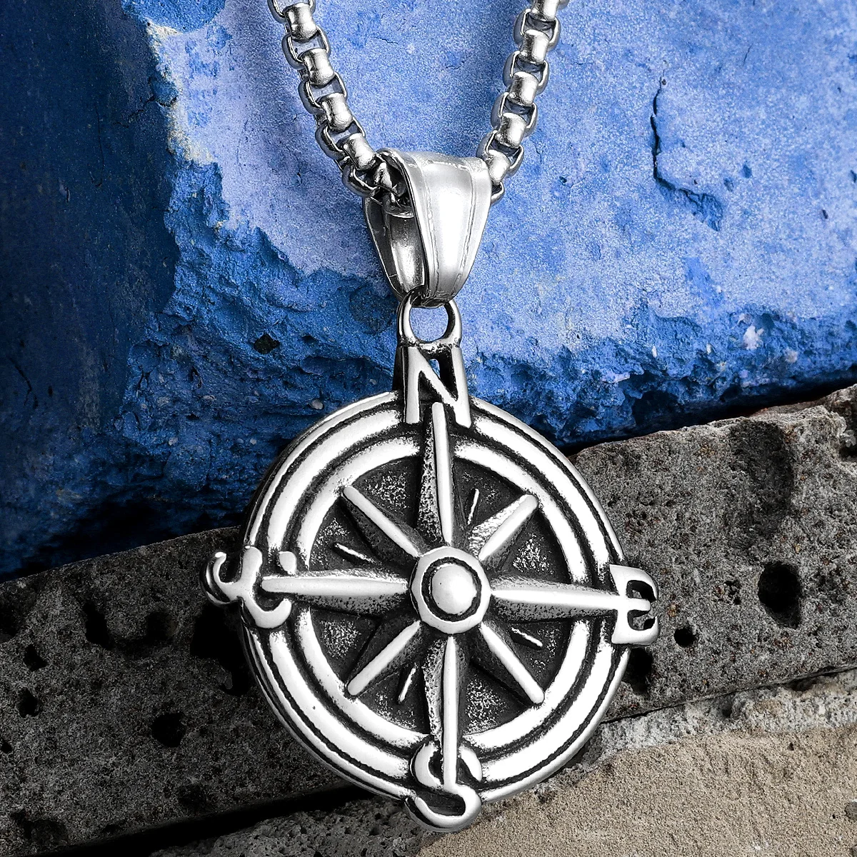 Sculpt Rings™ Compass Amulet Pendant Necklace Stainless Steel Jewelry