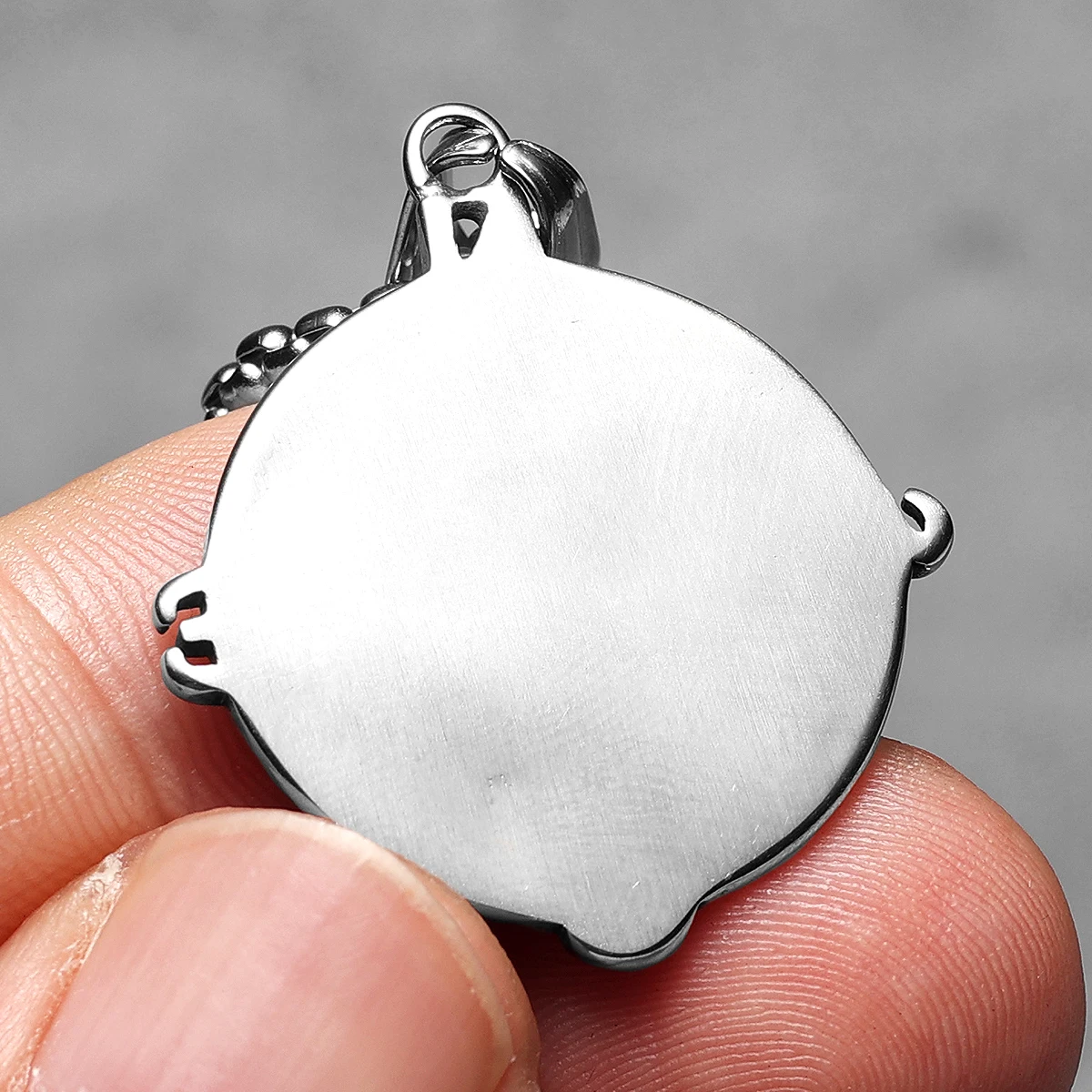 Sculpt Rings™ Compass Amulet Pendant Necklace Stainless Steel Jewelry