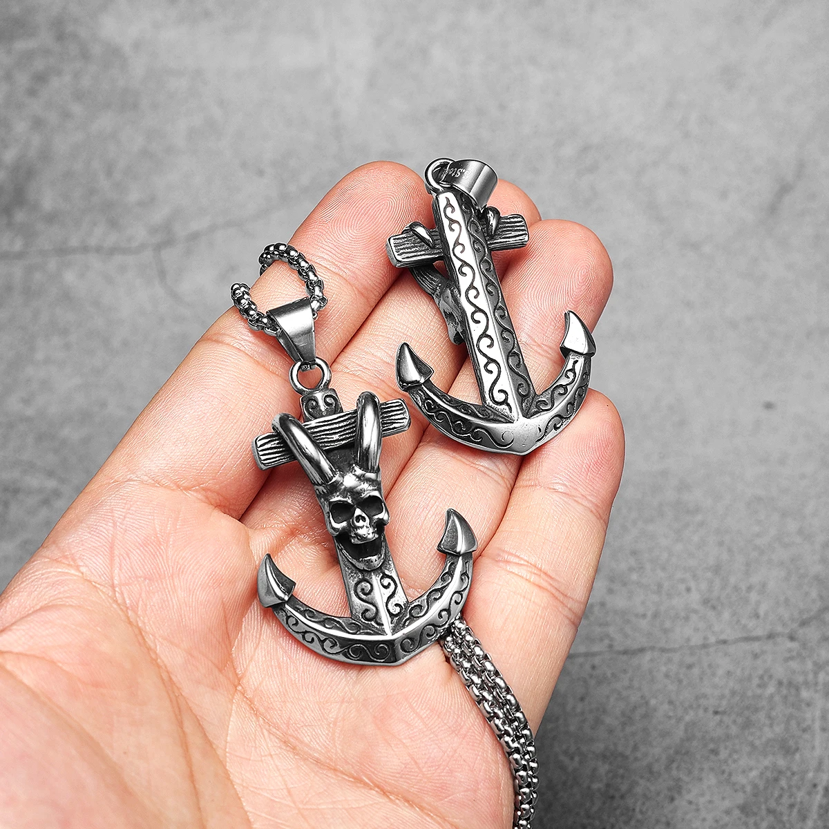 Sculpt Rings™ Gothic Anchor Pendant with Horned Skull Design